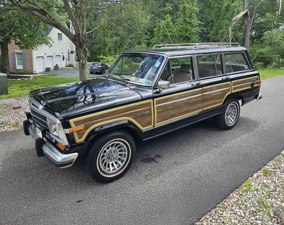 1990 Jeep SJ Grand Wagoneer - Image 3 of 31