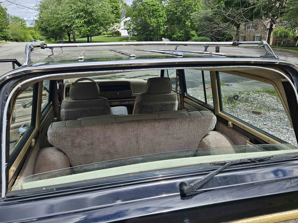 1990 Jeep SJ Grand Wagoneer - Image 18 of 31