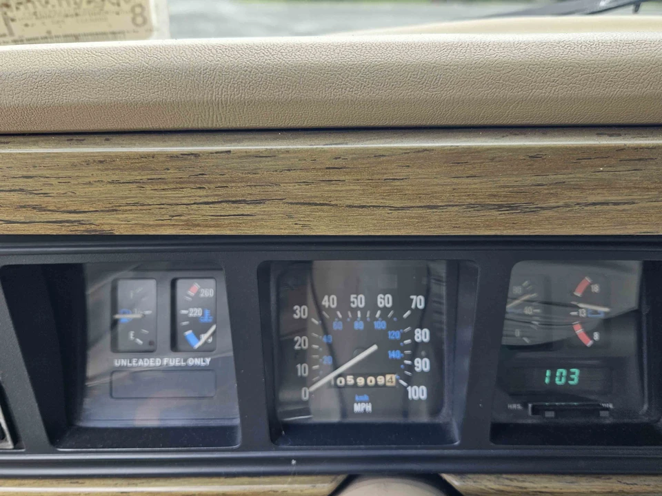1990 Jeep SJ Grand Wagoneer - Image 31 of 31