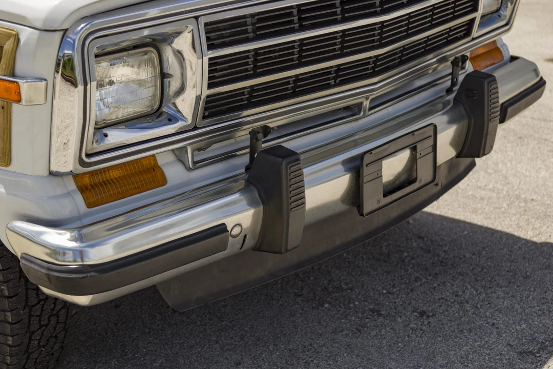 1990 Jeep SJ Grand Wagoneer - Image 24 of 31
