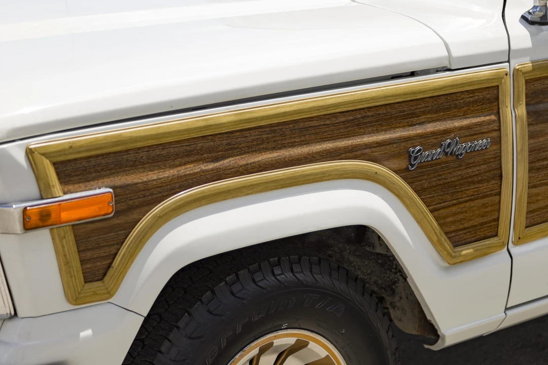 1990 Jeep SJ Grand Wagoneer - Image 30 of 31