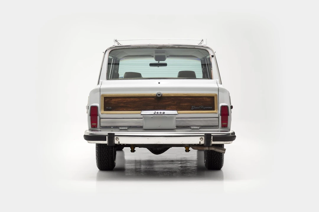 1990 Jeep SJ Grand Wagoneer - Image 6 of 31