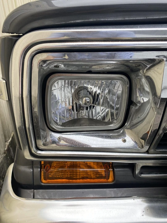 1990 Jeep SJ Grand Wagoneer - Image 13 of 31