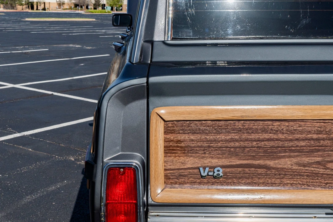 1990 Jeep SJ Grand Wagoneer - Image 26 of 31