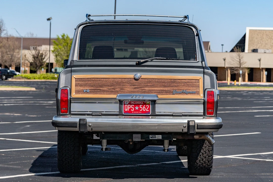 1990 Jeep SJ Grand Wagoneer - Image 5 of 31