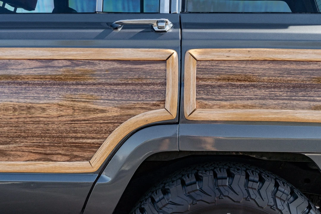 1990 Jeep SJ Grand Wagoneer - Image 20 of 31