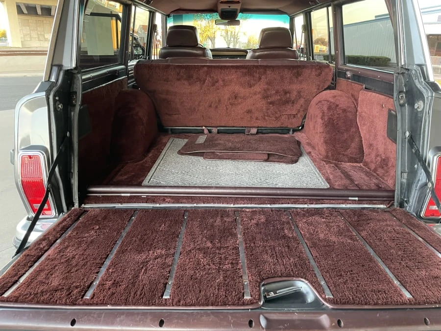 1990 Jeep SJ Grand Wagoneer - Image 28 of 31