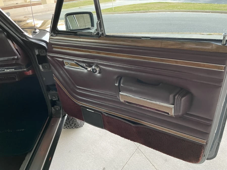 1990 Jeep SJ Grand Wagoneer - Image 21 of 31