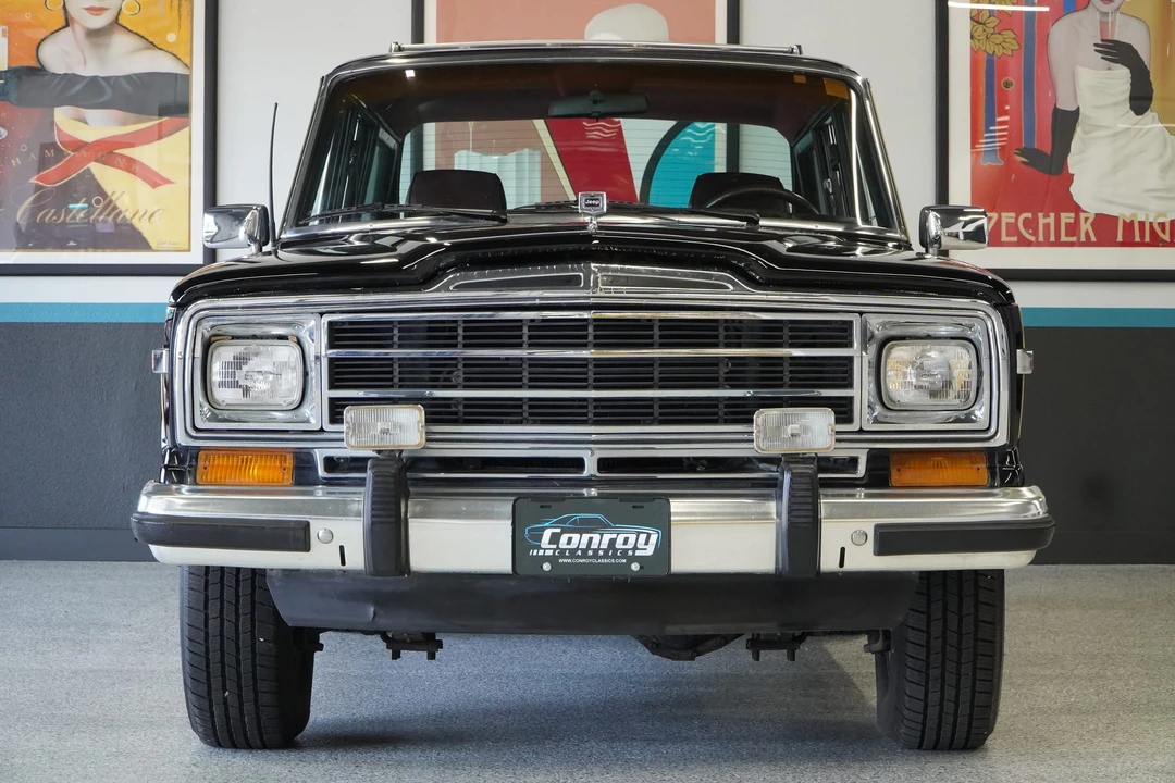 1990 Jeep SJ Grand Wagoneer - Image 6 of 31