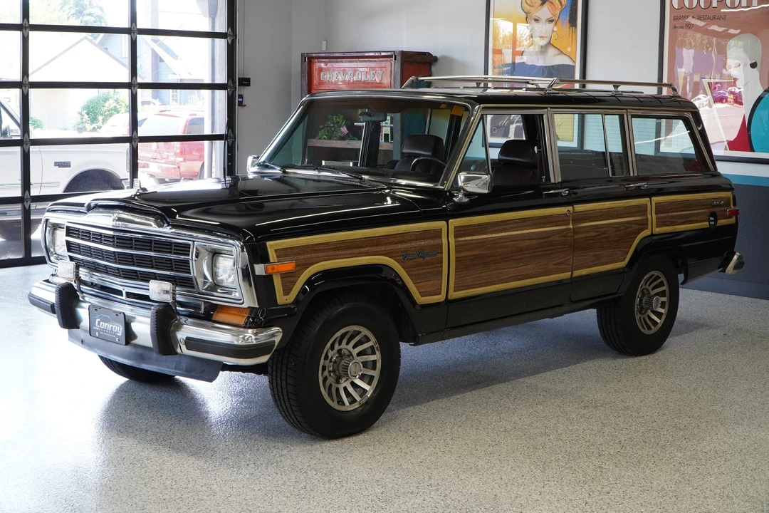 1990 Jeep SJ Grand Wagoneer - Image 3 of 31