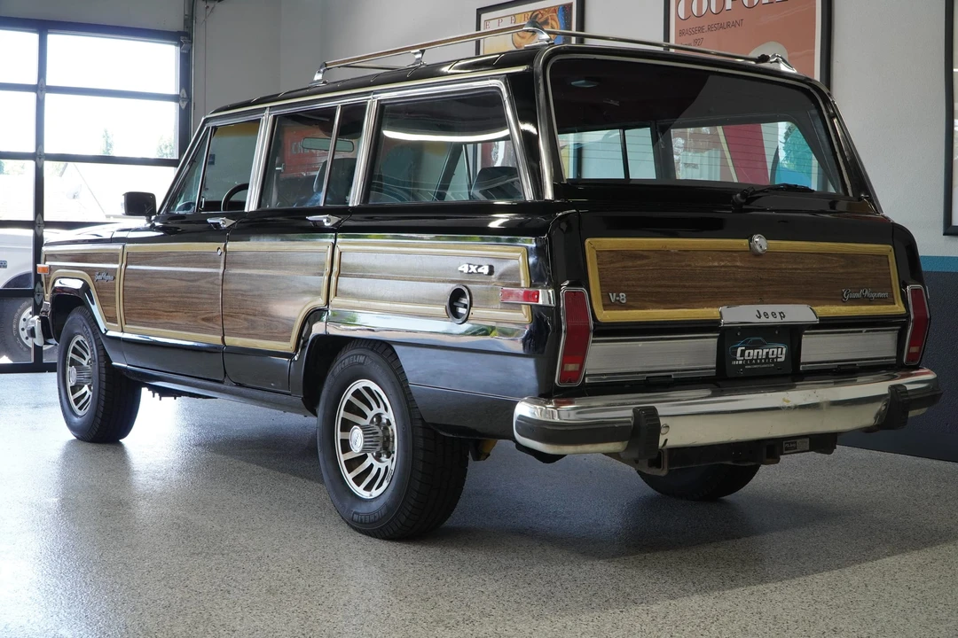 1990 Jeep SJ Grand Wagoneer - Image 21 of 31