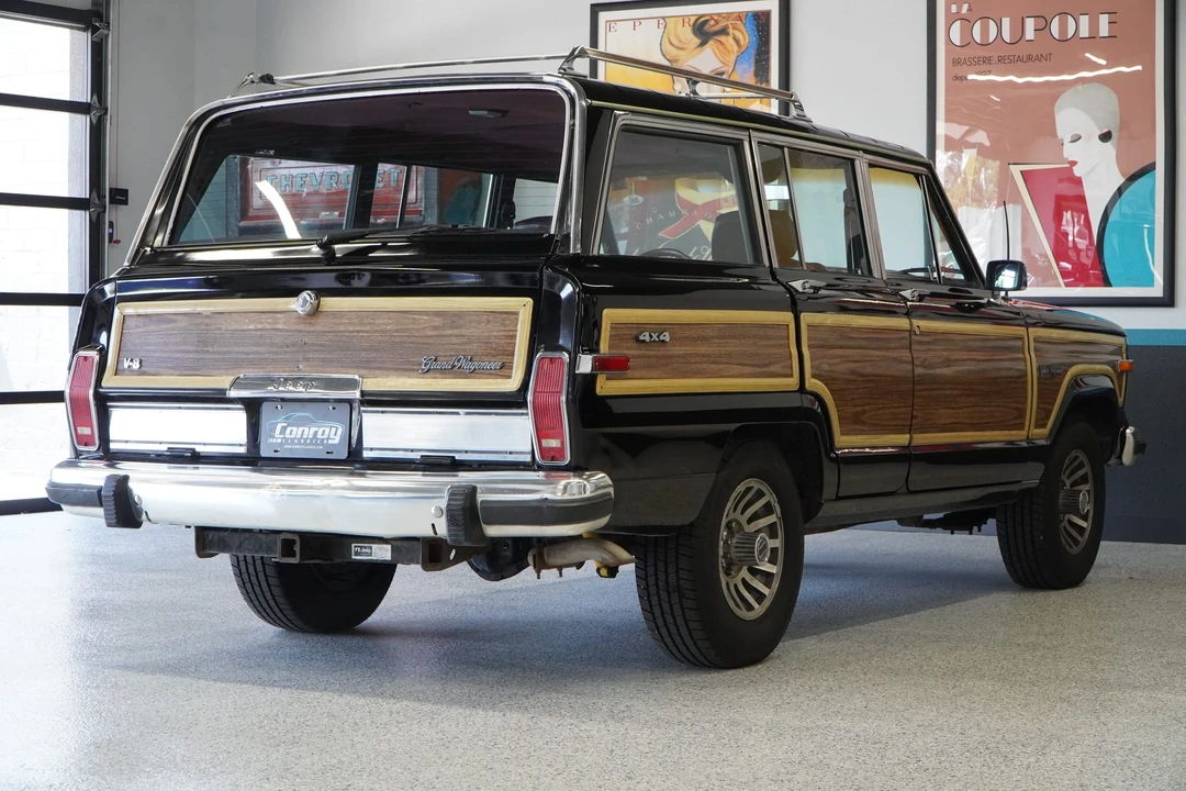1990 Jeep SJ Grand Wagoneer - Image 17 of 31