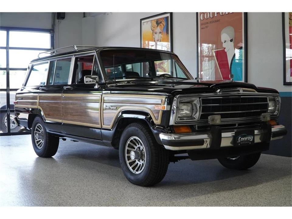 1990 Jeep SJ Grand Wagoneer - Image 19 of 31