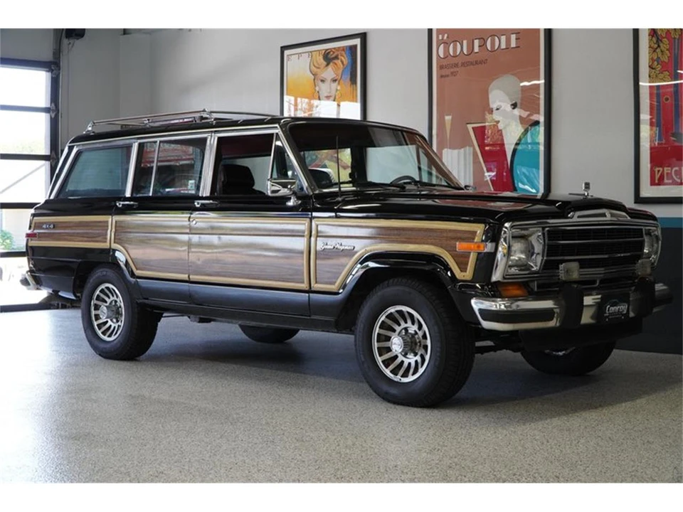 1990 Jeep SJ Grand Wagoneer - Image 17 of 31