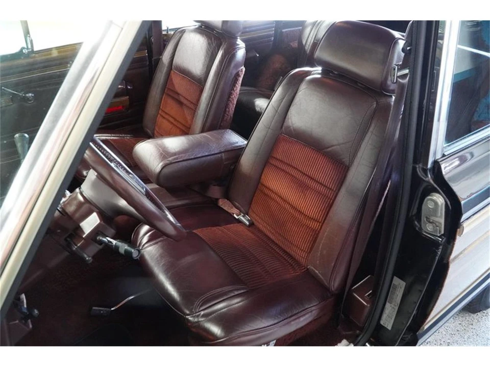 1990 Jeep SJ Grand Wagoneer - Image 29 of 31