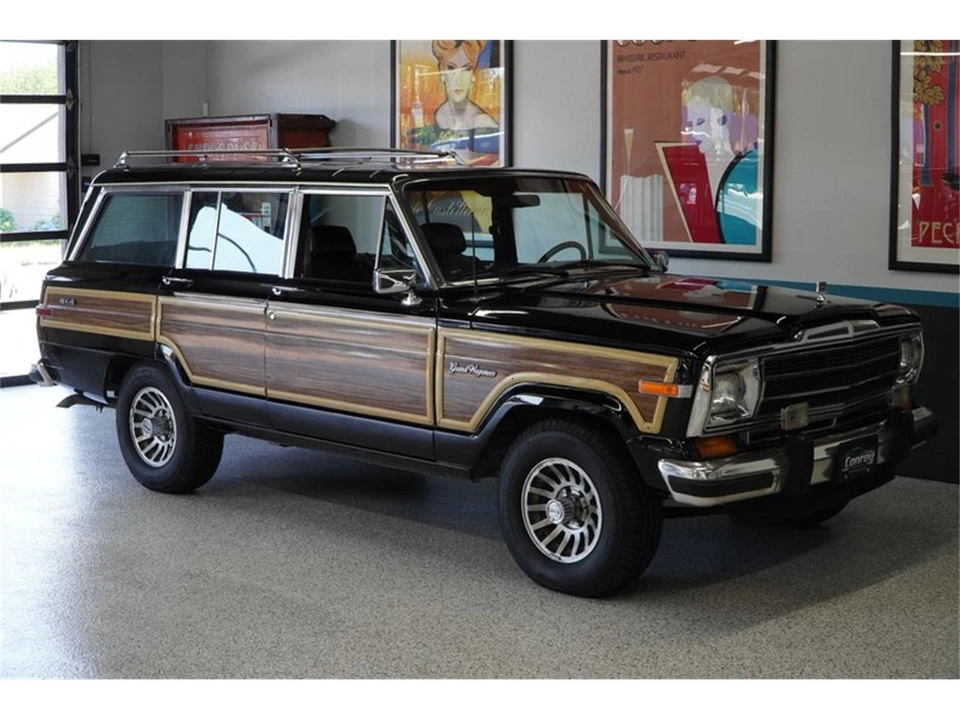 1990 Jeep SJ Grand Wagoneer - Image 18 of 31