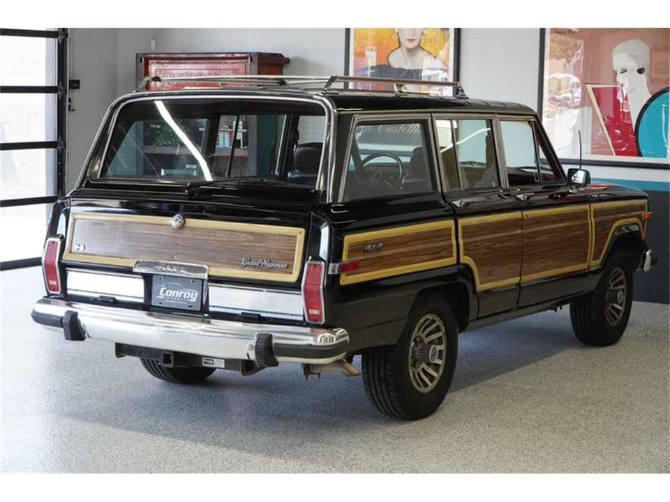 1990 Jeep SJ Grand Wagoneer - Image 12 of 31