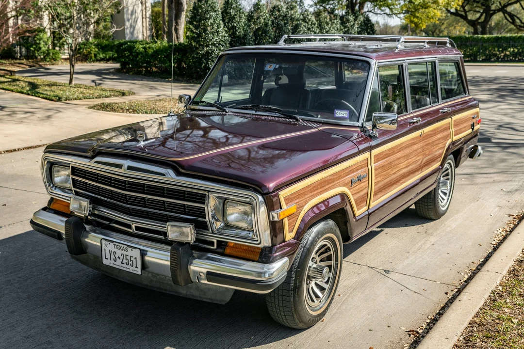 1990 Jeep SJ Grand Wagoneer - Image 3 of 31