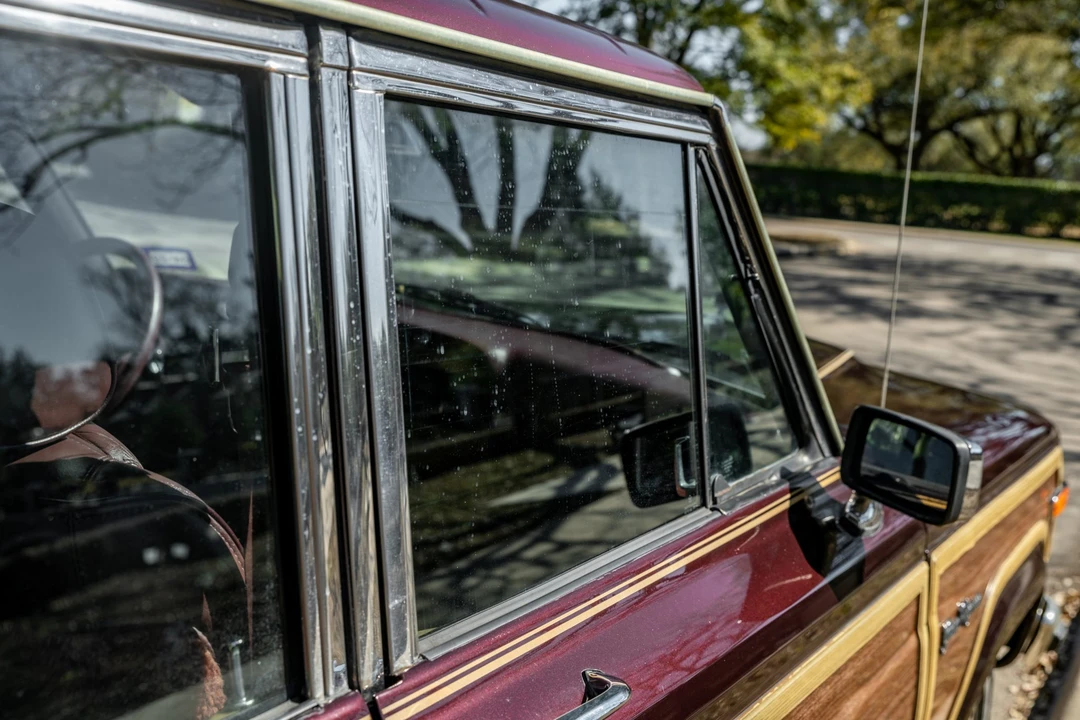 1990 Jeep SJ Grand Wagoneer - Image 31 of 31
