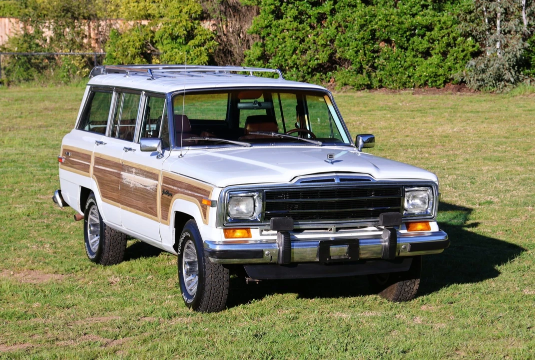 1990 Jeep SJ Grand Wagoneer - Image 31 of 31