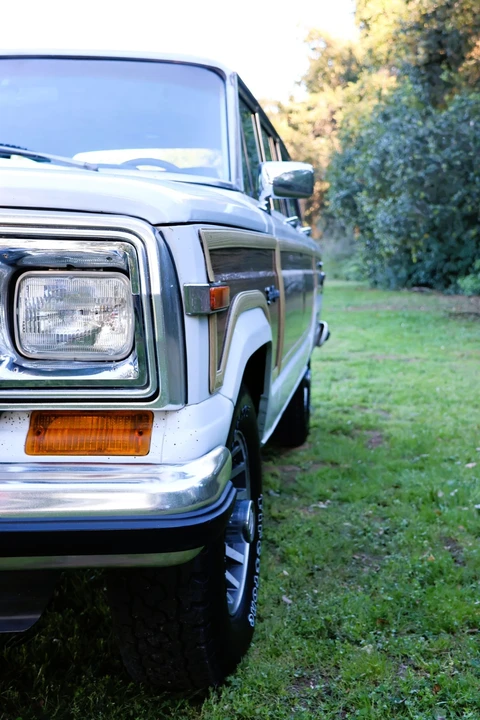 1990 Jeep SJ Grand Wagoneer - Image 27 of 31