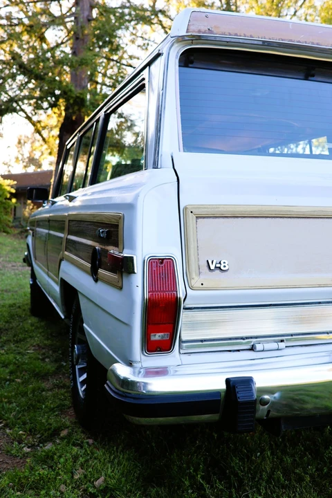 1990 Jeep SJ Grand Wagoneer - Image 17 of 31