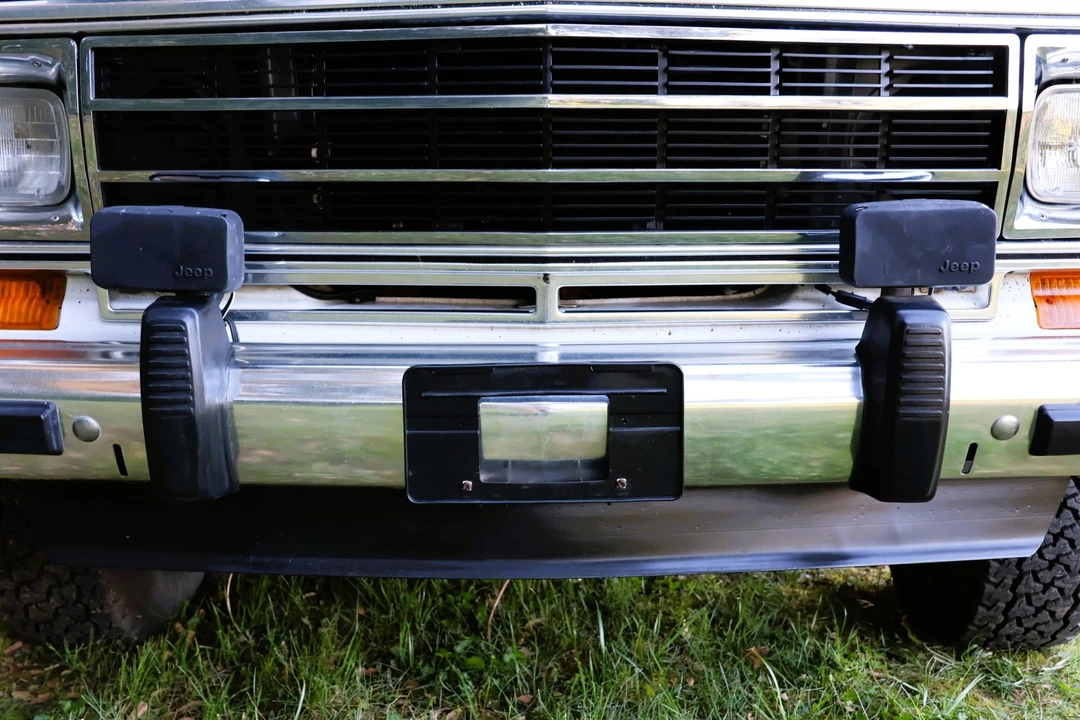 1990 Jeep SJ Grand Wagoneer - Image 30 of 31