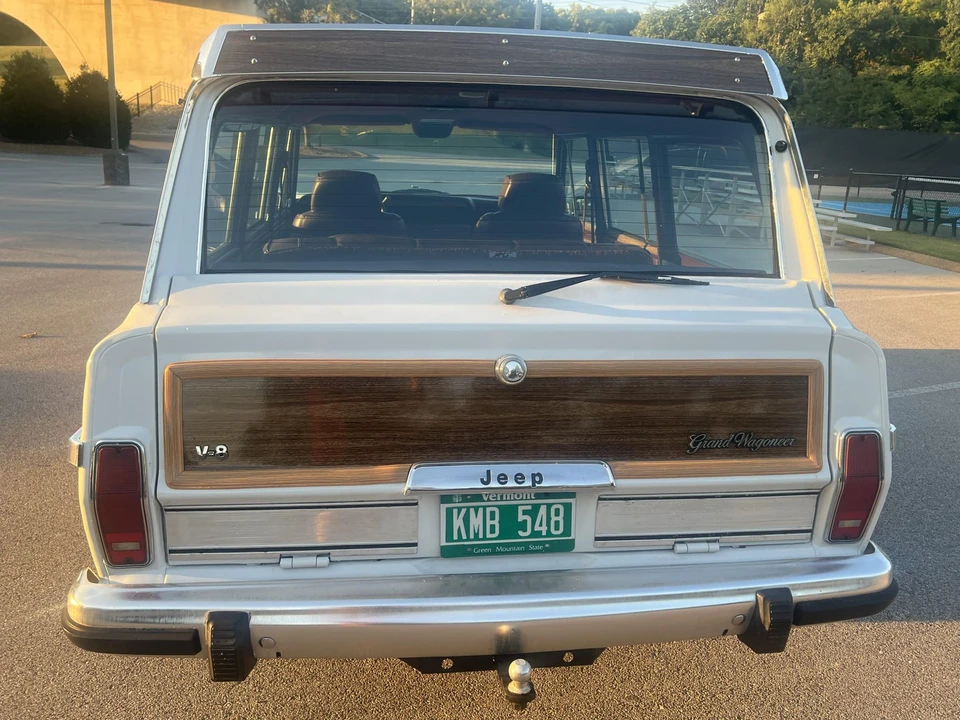 1990 Jeep SJ Grand Wagoneer - Image 22 of 31