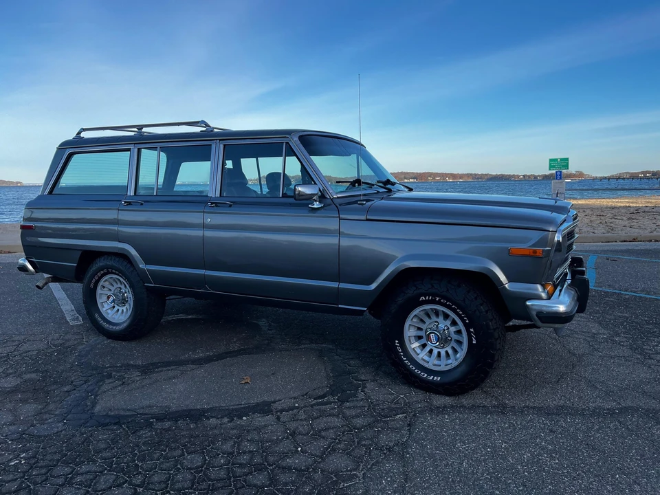1990 Jeep SJ Grand Wagoneer - Image 30 of 31