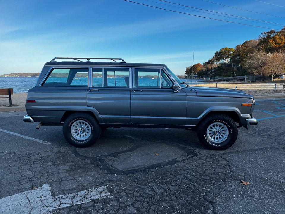 1990 Jeep SJ Grand Wagoneer - Image 27 of 31