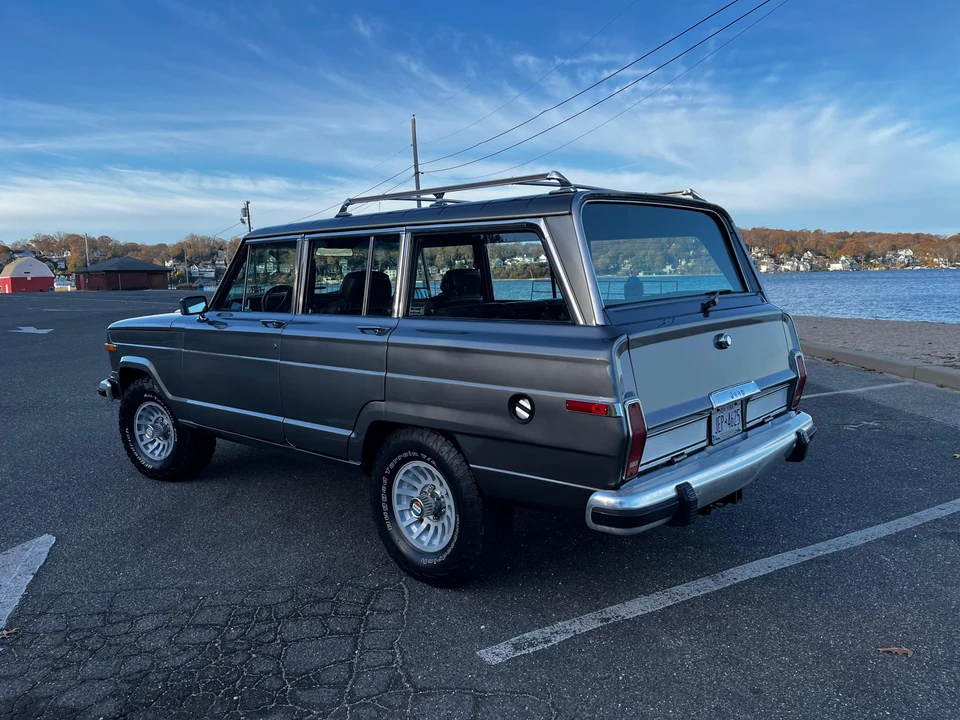 1990 Jeep SJ Grand Wagoneer - Image 17 of 31