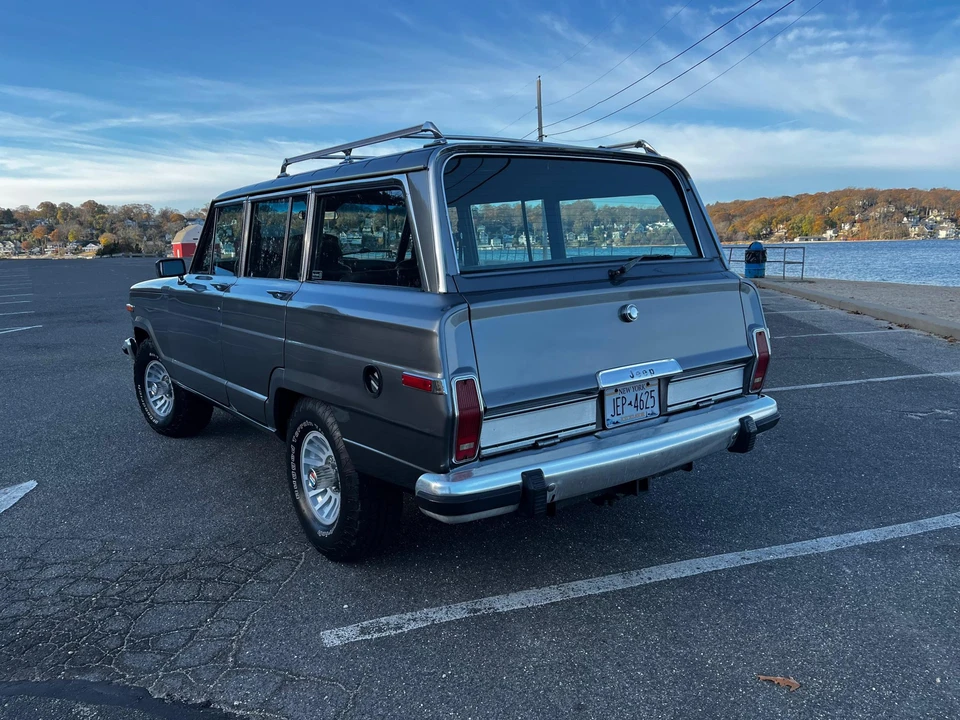 1990 Jeep SJ Grand Wagoneer - Image 18 of 31