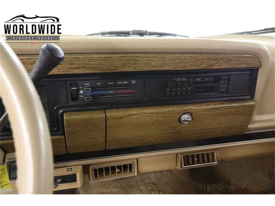 1990 Jeep SJ Grand Wagoneer - Image 31 of 31