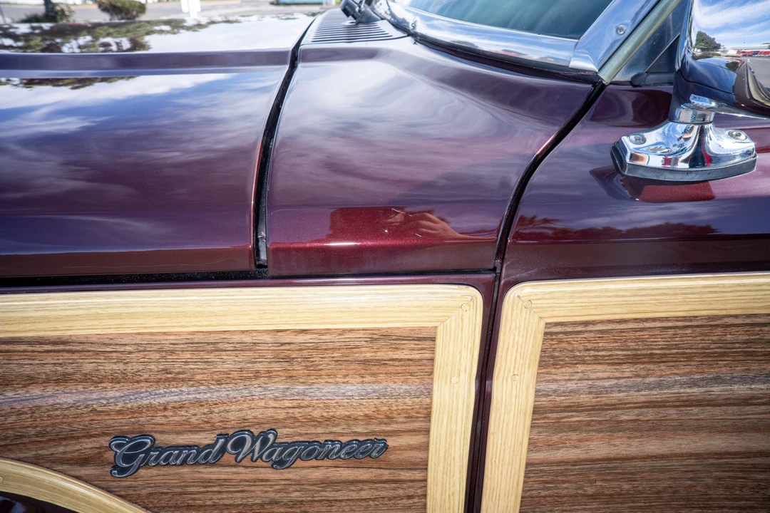 1990 Jeep SJ Grand Wagoneer - Image 20 of 31