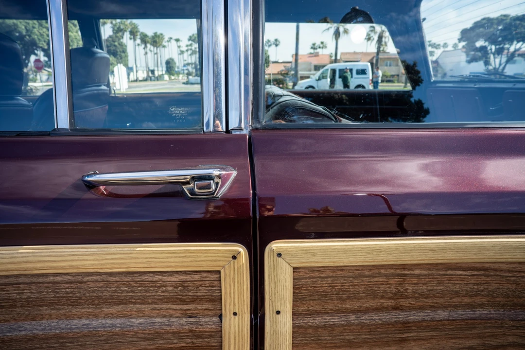 1990 Jeep SJ Grand Wagoneer - Image 21 of 31