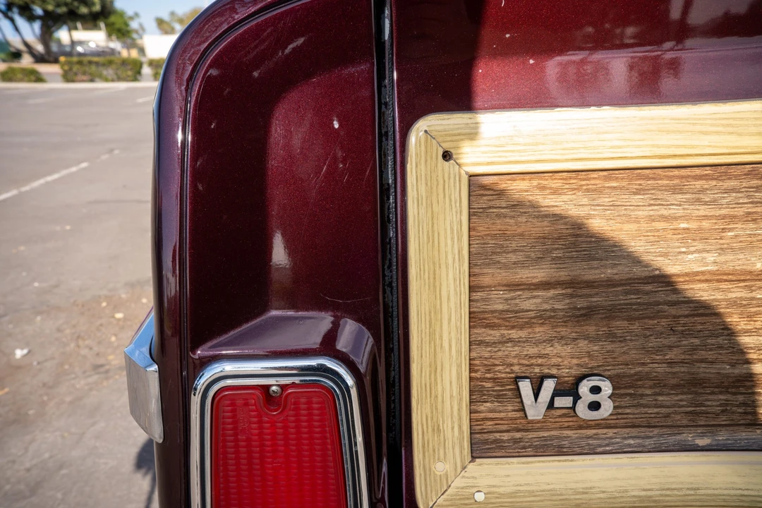 1990 Jeep SJ Grand Wagoneer - Image 23 of 31