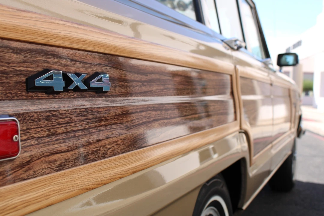 1990 Jeep Grand Wagoneer - Image 31 of 31