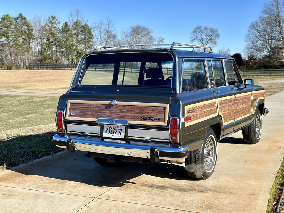1990 Jeep SJ Grand Wagoneer - Image 31 of 31
