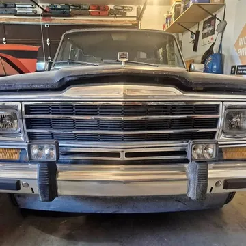 1990 Jeep Grand Wagoneer