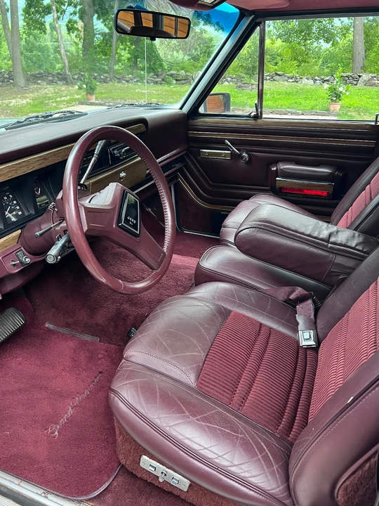 1990 Jeep SJ Grand Wagoneer - Image 4 of 17