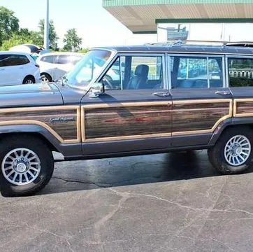 1990 Jeep Grand Wagoneer 4x4 V8