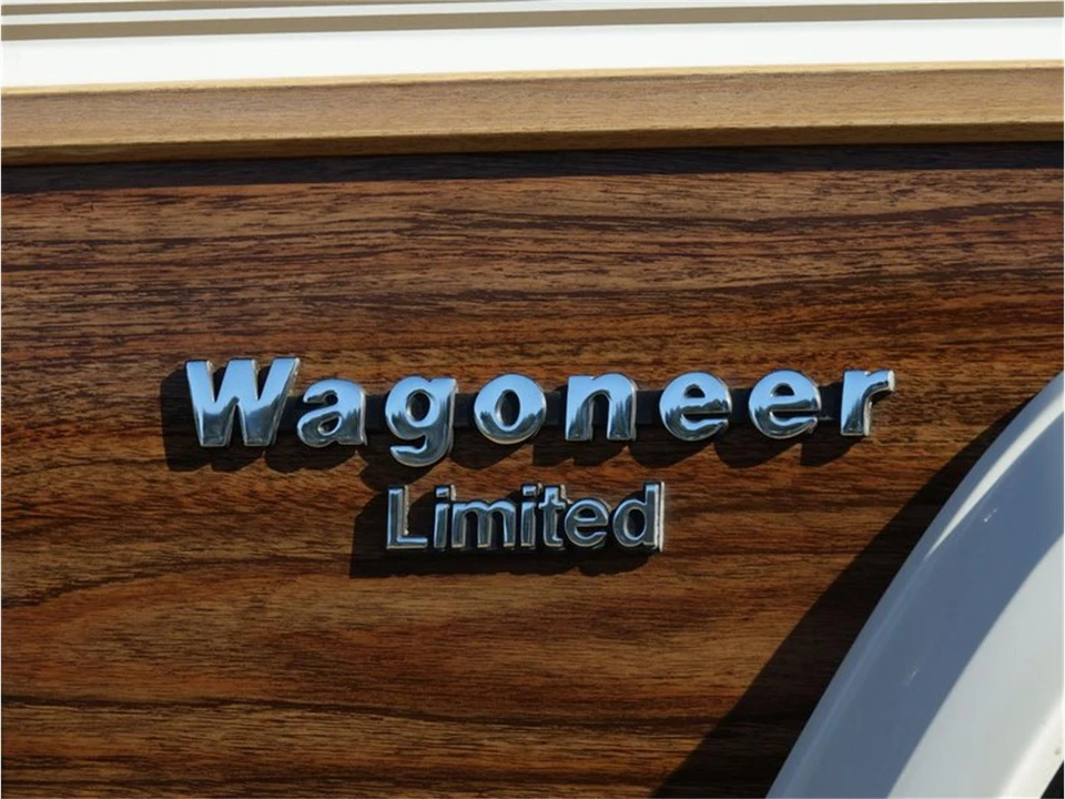 1990 Jeep SJ Grand Wagoneer - Image 21 of 31