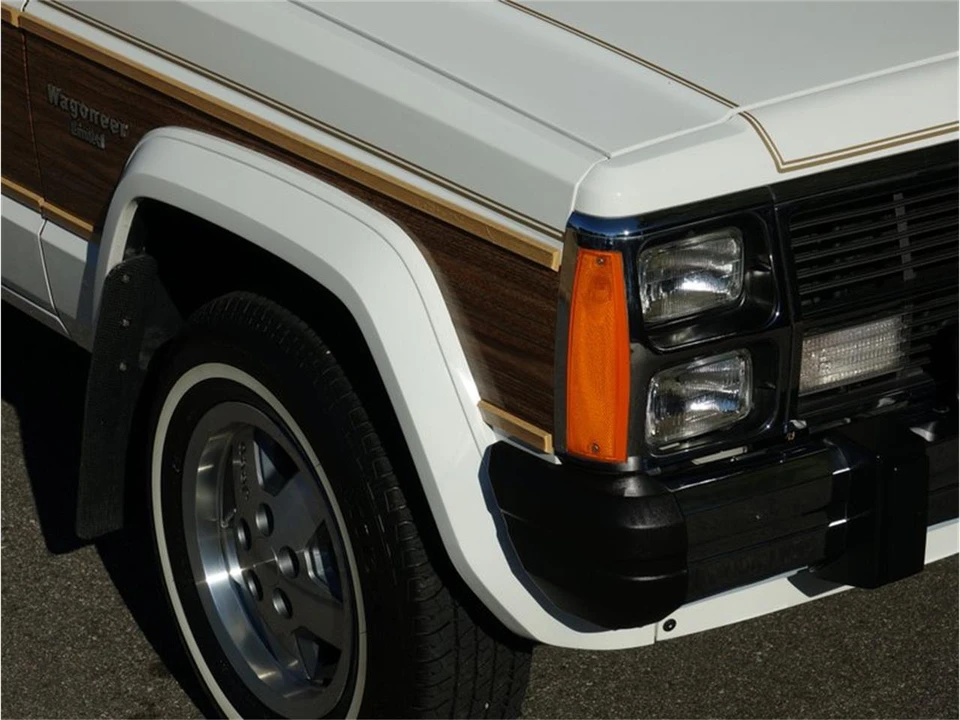 1990 Jeep SJ Grand Wagoneer - Image 18 of 31