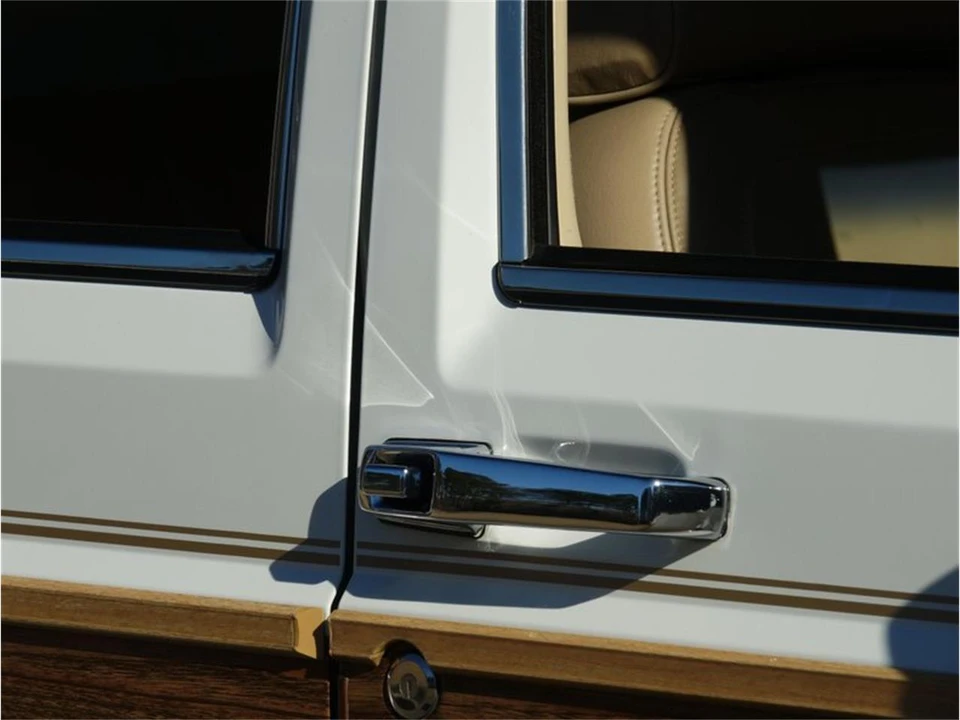 1990 Jeep SJ Grand Wagoneer - Image 20 of 31