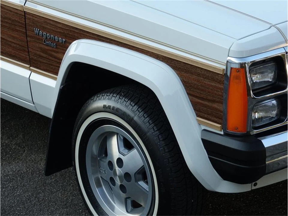1990 Jeep SJ Grand Wagoneer - Image 25 of 31