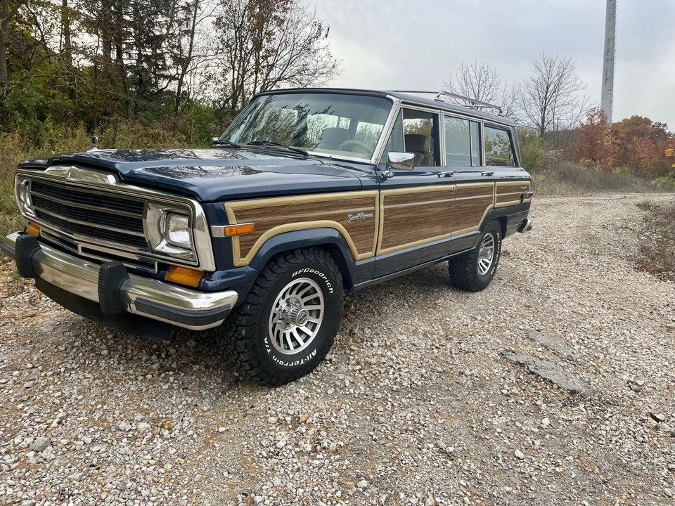 1990 Jeep SJ Wagoneer - Image 10 of 21