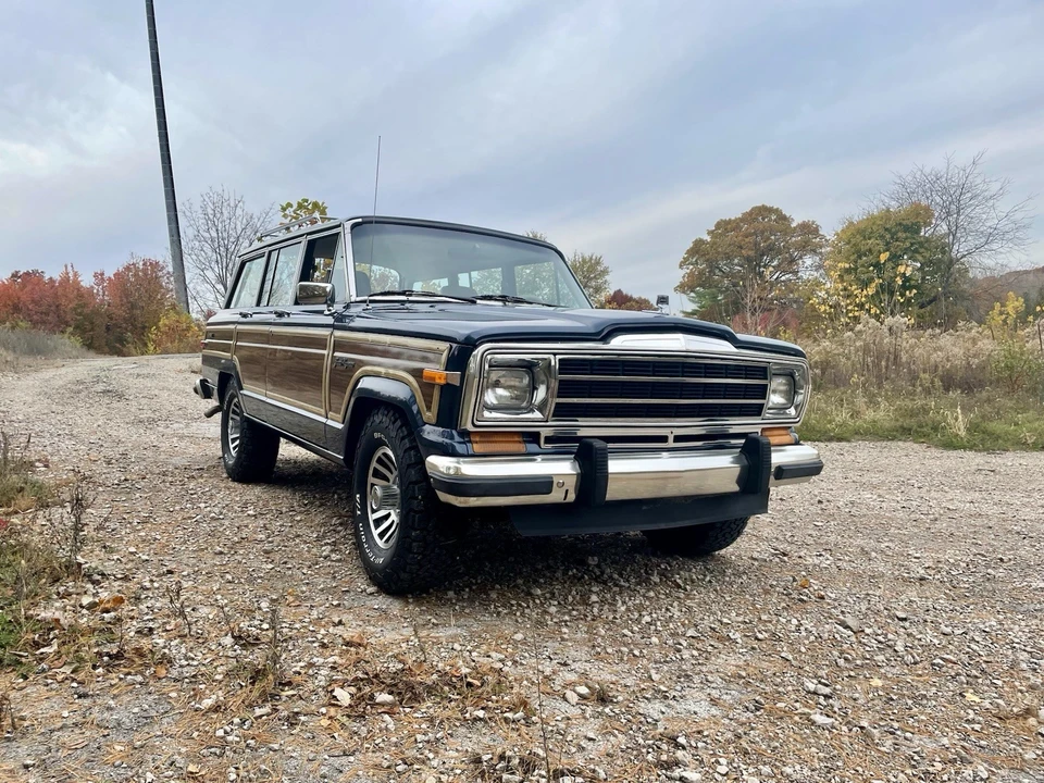 1990 Jeep SJ Wagoneer - Image 5 of 21