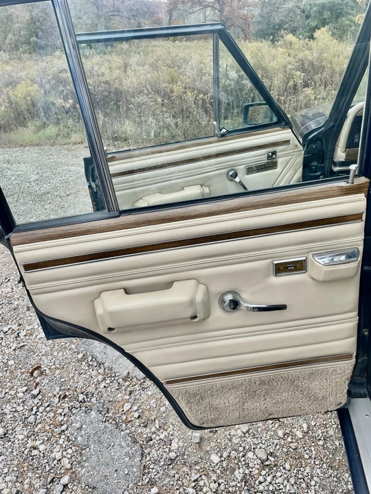 1990 Jeep SJ Wagoneer - Image 12 of 21