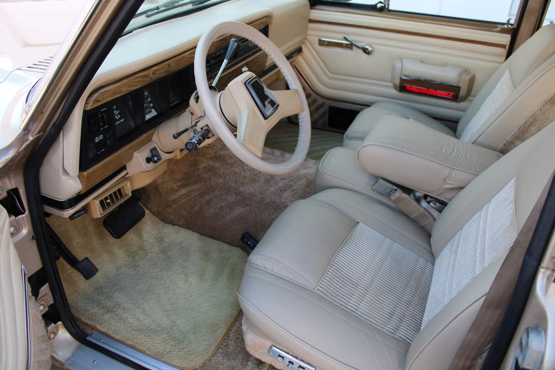1990 Jeep XJ Wagoneer - Image 6 of 31