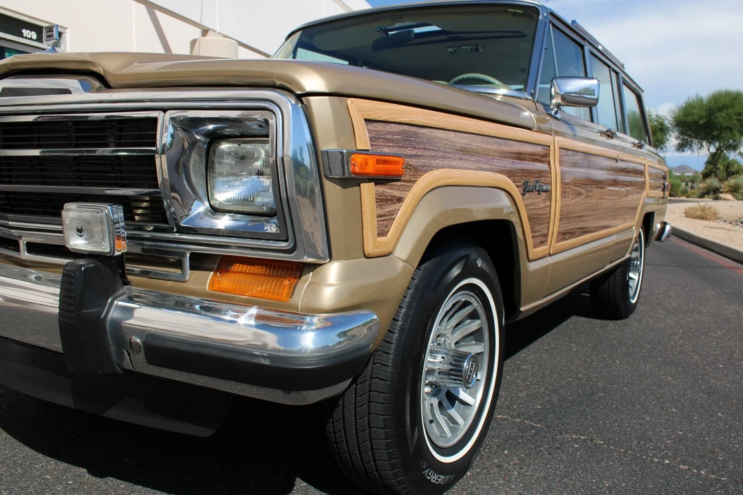 1990 Jeep XJ Wagoneer - Image 23 of 31
